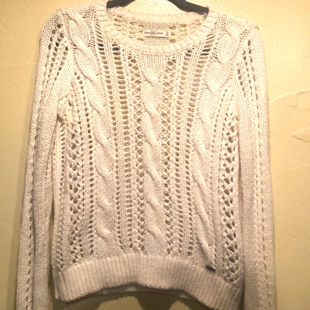 Abercrombie & Fitch soft cotton blend open cable knit sweater. Size M